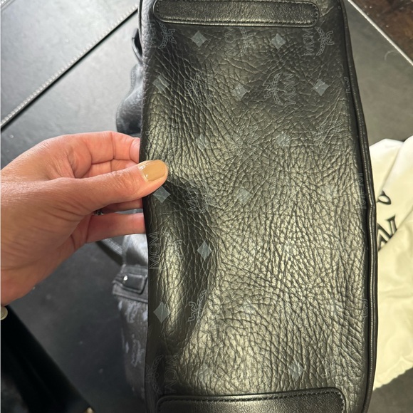 MCM Liz Shopper - Picture 12 of 13